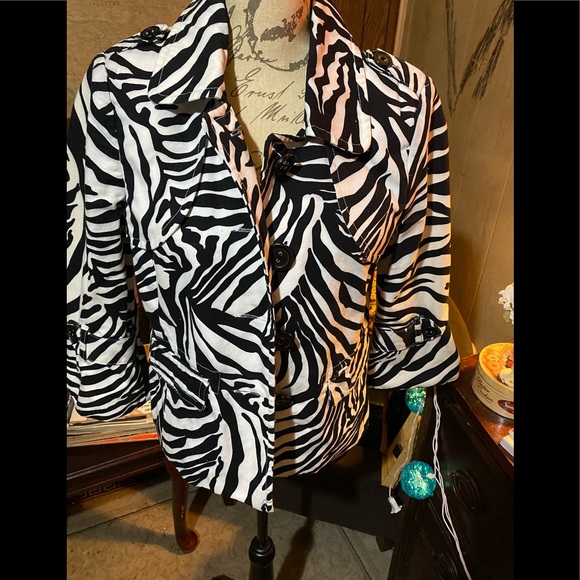 Rafaella tiger print jacket in new condition - Picture 3 of 14